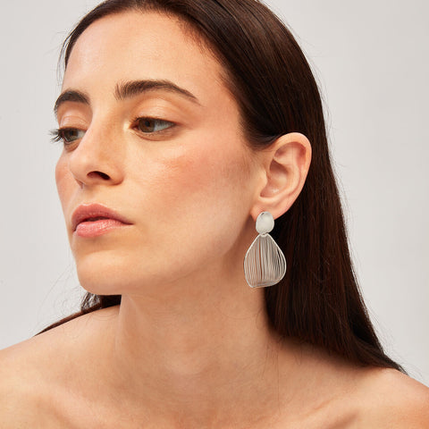 V4H296813E0D308471F1D1D71903F39DF7AR6653915P4