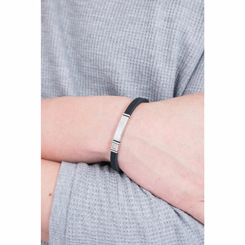 V5HC37ED5DA61528426E3D3BBEEF9530C44R3101461P3